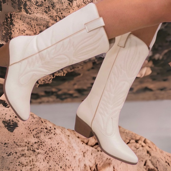 1 Left! Qupid Montana Black Festival Heeled Cowboy Boot - Picture 8 of 9